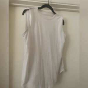 Lululemon muscle tee